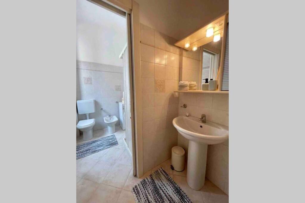 Unconventional Apartment: Centro Storico Con Bici Mantua Dış mekan fotoğraf