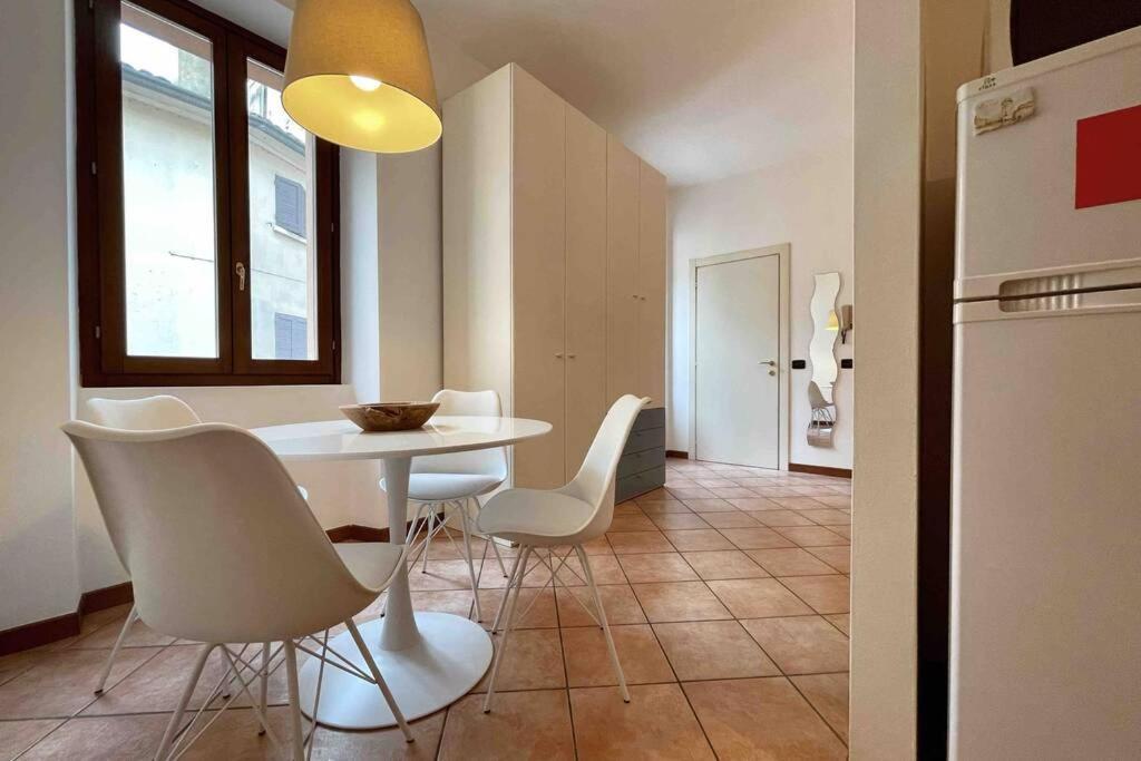 Unconventional Apartment: Centro Storico Con Bici Mantua Dış mekan fotoğraf